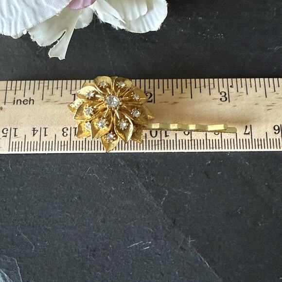 Holiday Bridal Gold Floral Crystal Hair Pins Wedding Clips Vintage Accessories - Picture 5 of 5